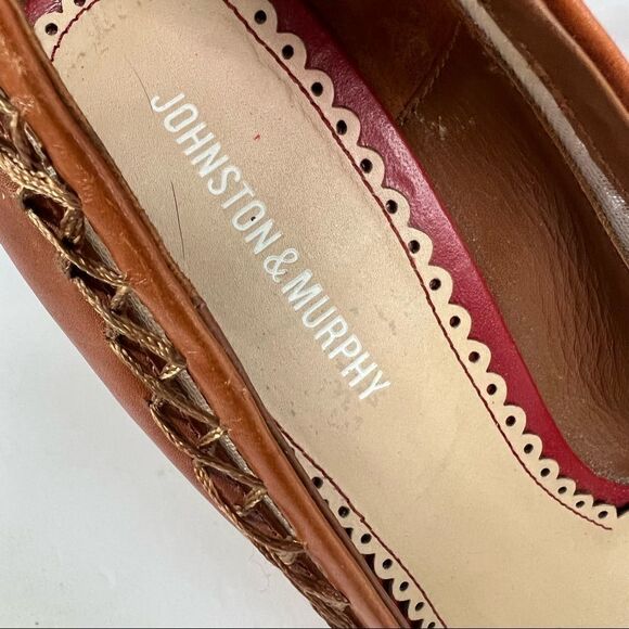 Johnston and Murphy leather lace up side heels. Sz 9 - Picture 8 of 9